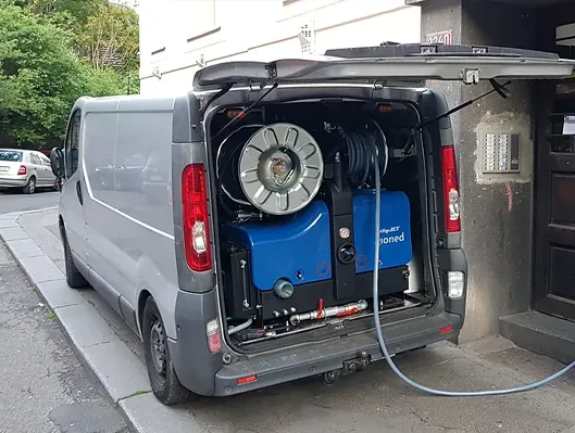 Tlakové čištění odpadů a kanalizací